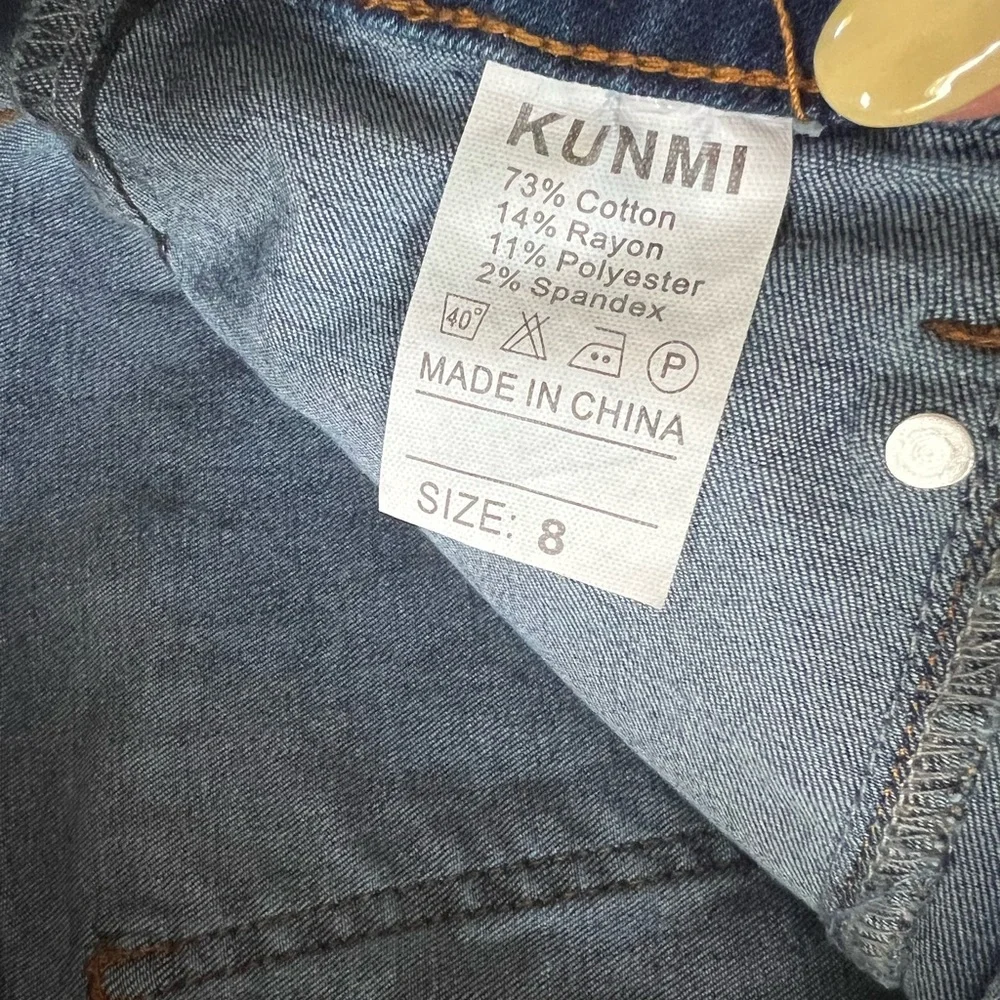 Kunmi high rise, wide leg cropped raw edge hem, distressed jeans, size 8